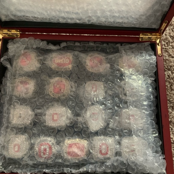 17 Piece Ohio State University Ring Set w/Box - Picture 3 of 3